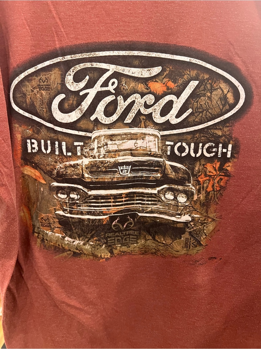 Realtree Men's Rust Red Ford 'Built Tough' Graphic Tee